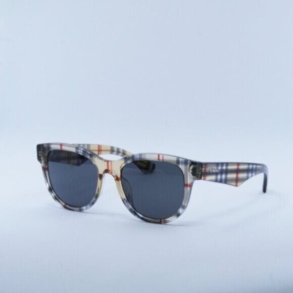 🕶️ New Burberry BE4432U 412287 Sunglasses - Vintage Check Frame - Picture 2 of 10